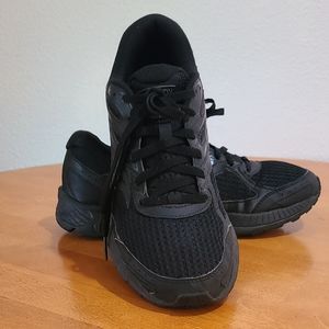 Lightly Worn- SAUCONY -Black Cohesion 13 Athletic Shoes, Mens Size 8.5